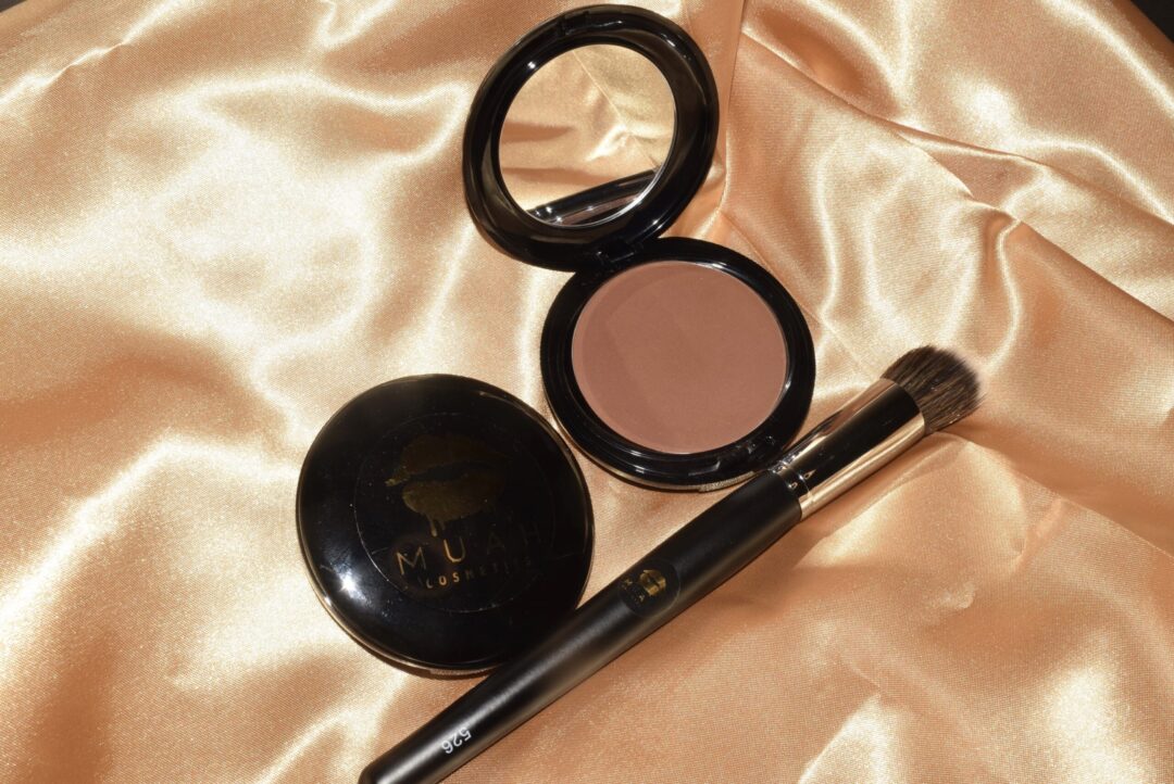 No Flash Back Pressed Powder | EBONY